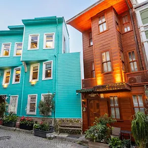 https://wonder-wood-hotel.istanbul-turkeyhotels.com